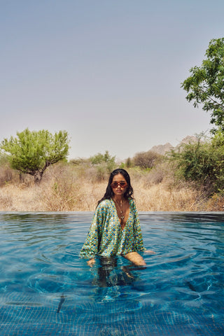 Aaina Kaftan
