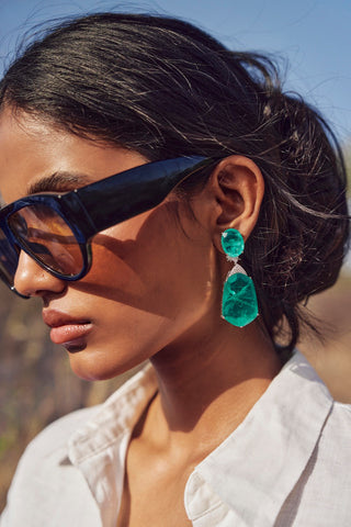 Ava Dangle Earrings
